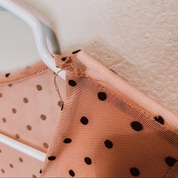 🎁CHRISTMAS DONATION🎁 Fashion Nova Light Pink Polka Dot Mesh Romper - Picture 7 of 8